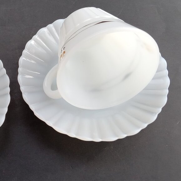 VTG MCM Opal Milk Glass 2 Cups w/Saucers Termocrisa Rare Fire King Pyrex - Picture 13 of 16